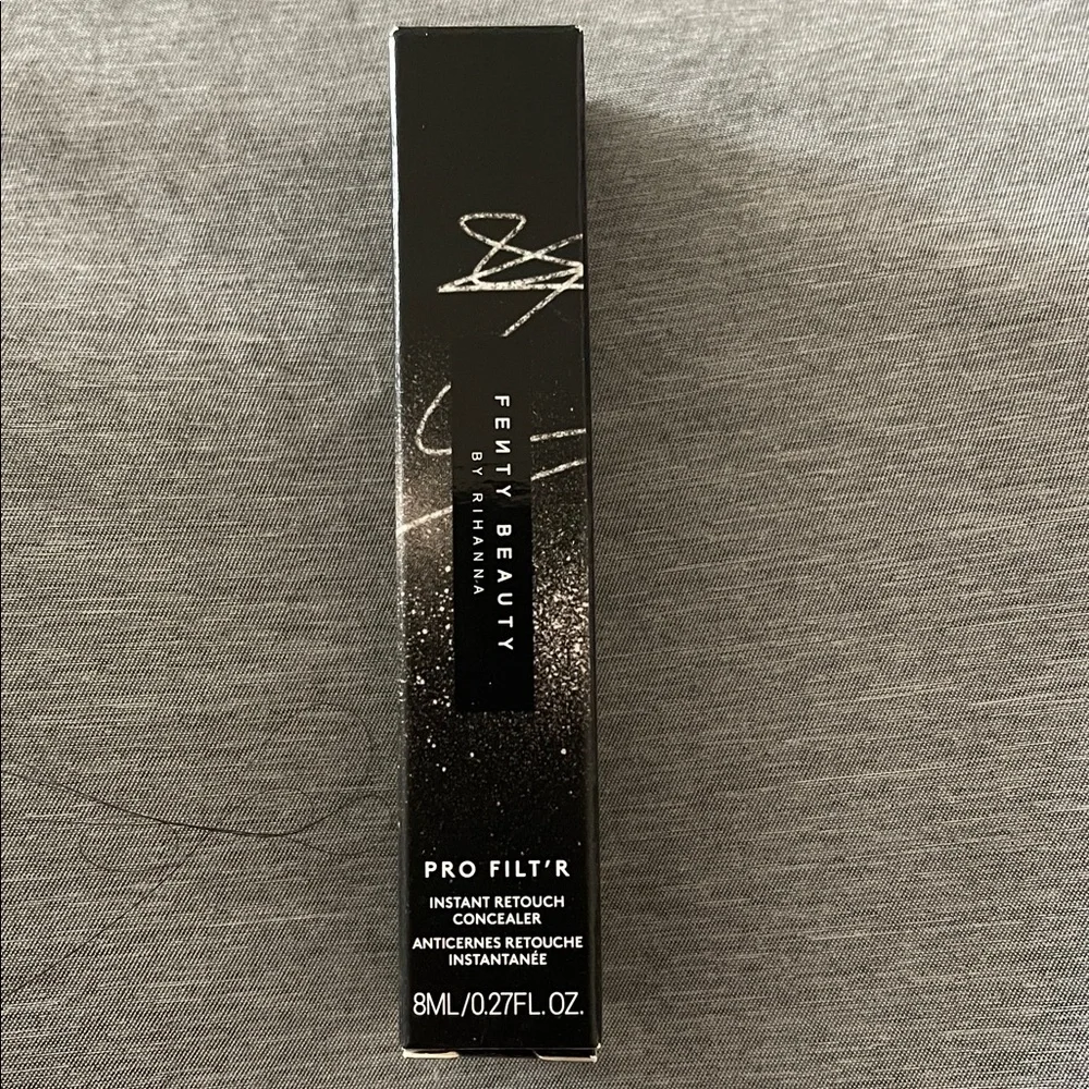 Fenty 310 Pro Filt'r Instant Retouch Concealer